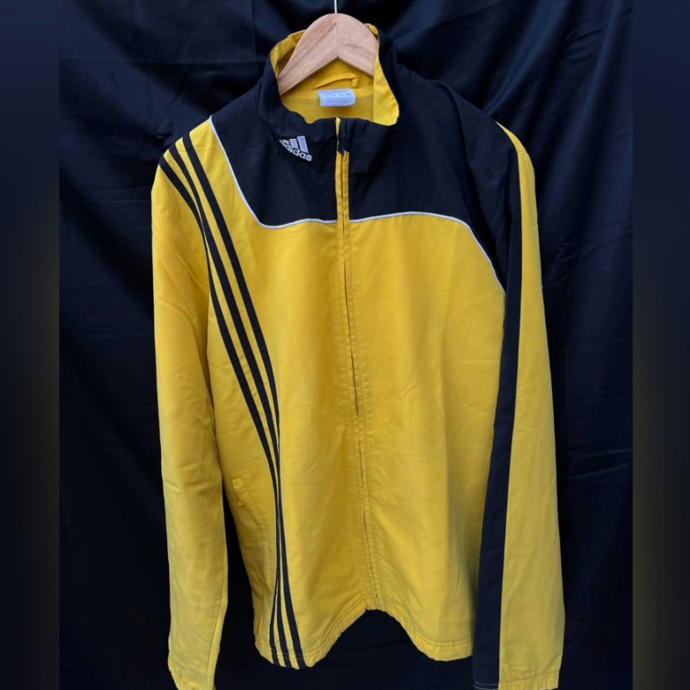 Adidas Yellow Jacket - Picture 8 of 14